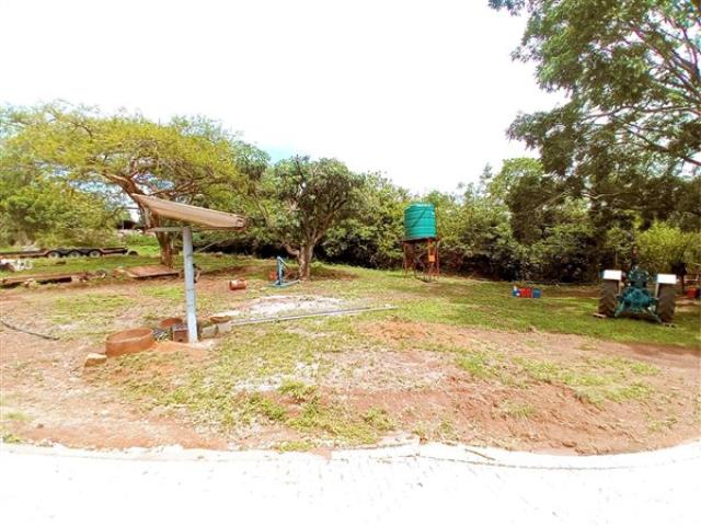 12500  m² Farm Land for sale in White River Estates