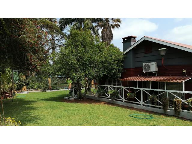 5 Bedroom House for sale in White River Central