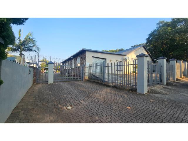 2 Bedroom House for sale in White River Central