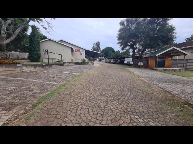 30m² Office space to let in White River Central