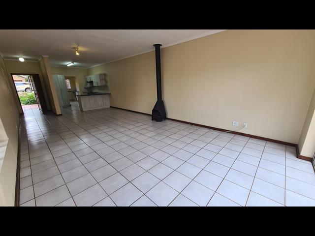 3 Bedroom Townhouse to let in Kingsview