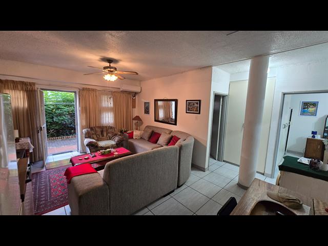 2 Bedroom Apartment for sale in White River Central