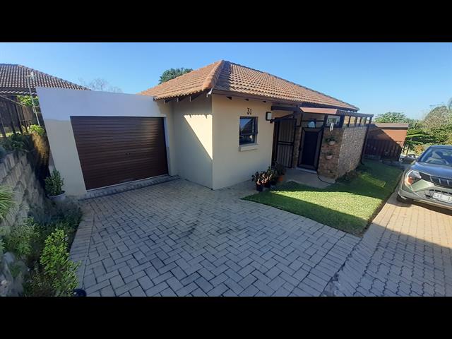 2 Bedroom Townhouse for sale in White River Central