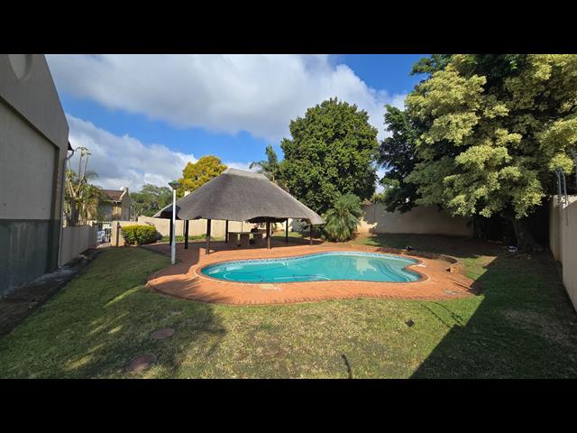2 Bedroom Apartment for sale in Kingsview