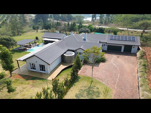 4 Bedroom House for sale in White River Estates