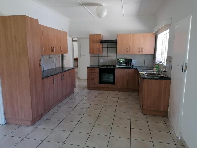 3 Bedroom House for sale in Roodepoort