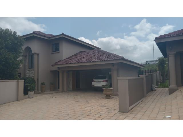 3 Bedroom House to let in Ruimsig Country Estate