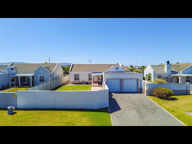 3 Bedroom House for sale in Sunningdale