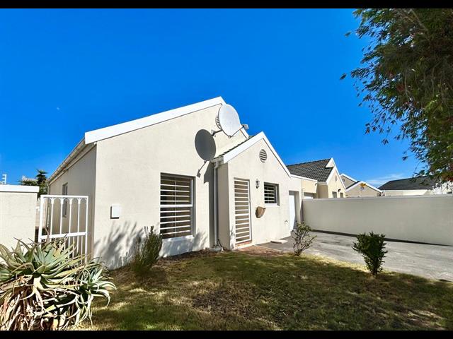 2 Bedroom House for sale in Sunningdale