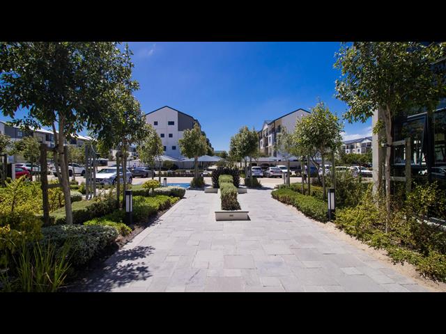 2 Bedroom Apartment for sale in Sandown
