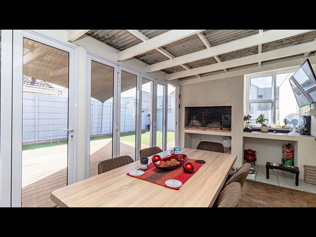 3 Bedroom House for sale in Sunningdale