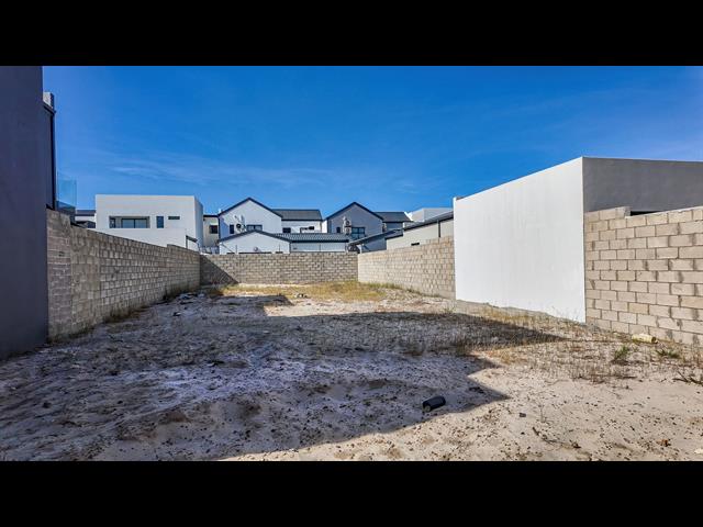 Land for sale in Sandown