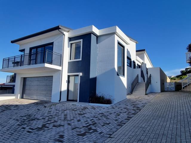 3 Bedroom Duet for sale in Dana Bay