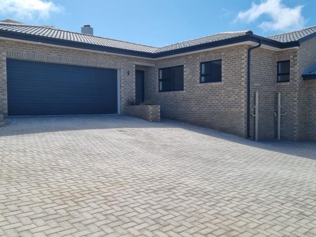 3 Bedroom House for sale in Dana Bay