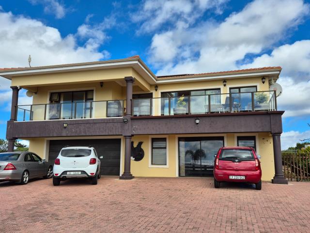 4 Bedroom House for sale in Island View