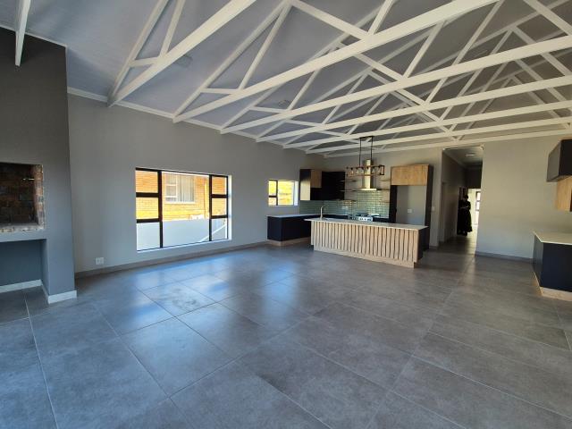 3 Bedroom House for sale in Island View