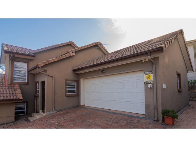 3 Bedroom House for sale in Island View