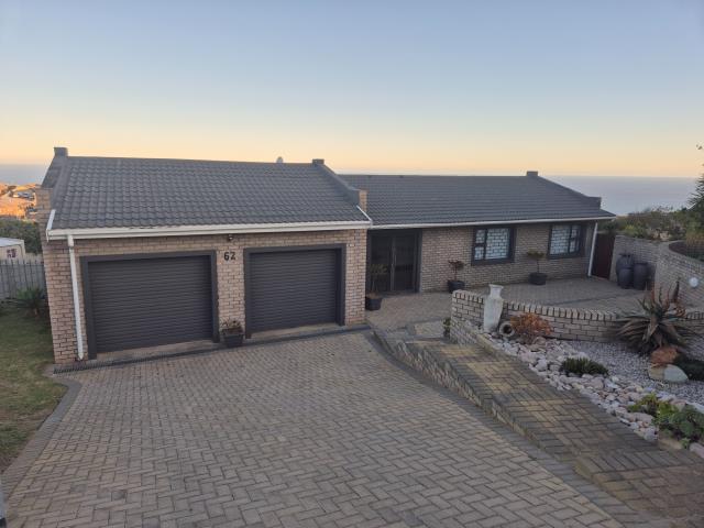 3 Bedroom House for sale in Dana Bay