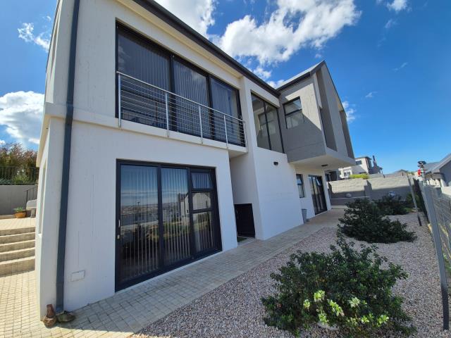  for sale in Outeniquasbosch