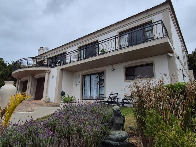 3 Bedroom House for sale in Dana Bay