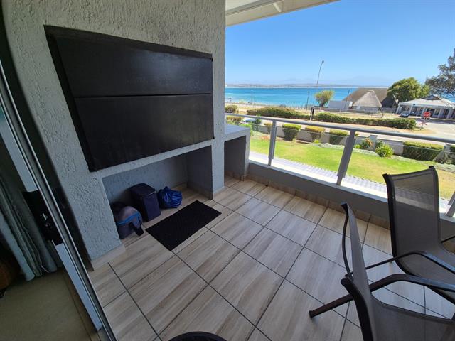 3 Bedroom Apartment for sale in Santos Bay