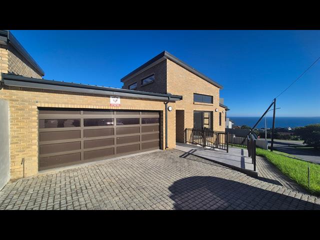 3 Bedroom House for sale in Dana Bay