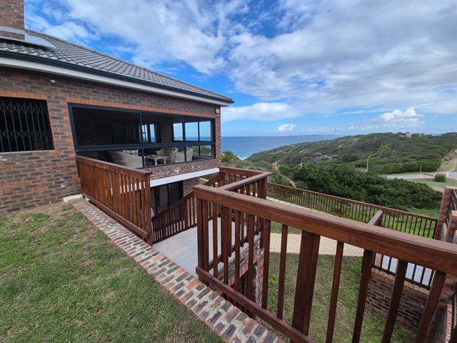 4 Bedroom House for sale in Dana Bay