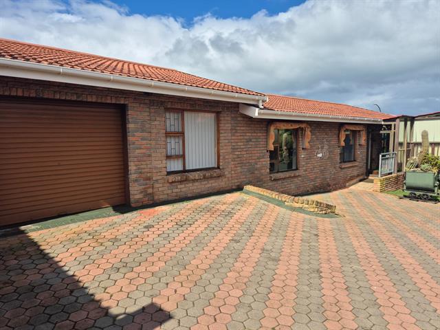 3 Bedroom House for sale in Dana Bay