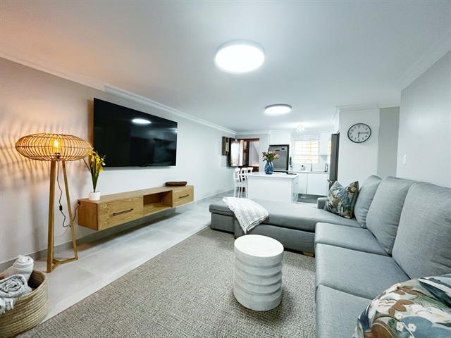 3 Bedroom Apartment for sale in Hartenbos Central