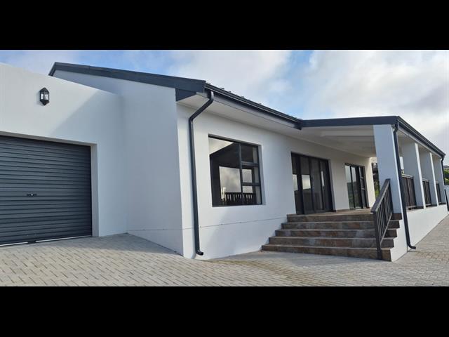 3 Bedroom House for sale in Dana Bay