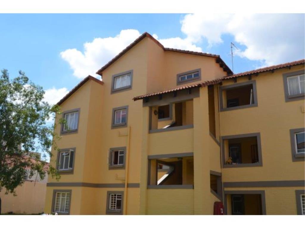 3 bed Apartment To Rent in Ormonde Reis Properties