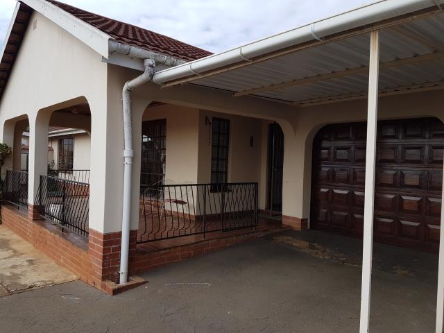 3 Bedroom House To Rent In Lincoln Meade For Zar 7 500 Re Max