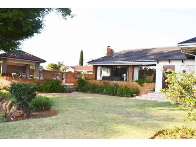 Property and houses for sale in Farrarmere, Benoni | RE/MAX