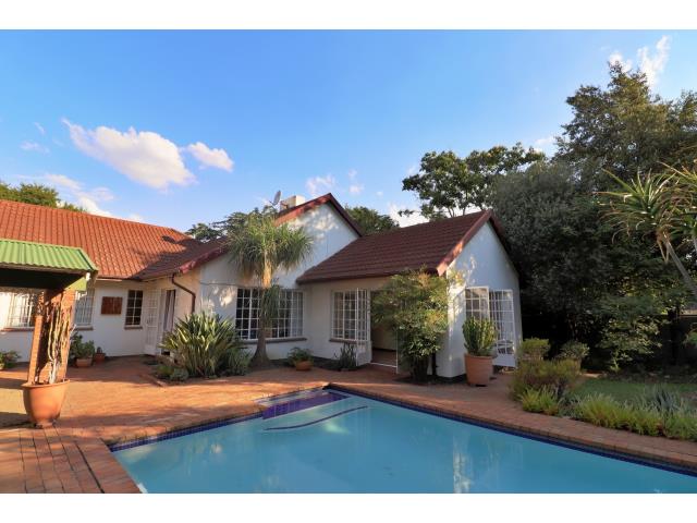 Property And Houses For Sale In Farrarmere, Benoni 