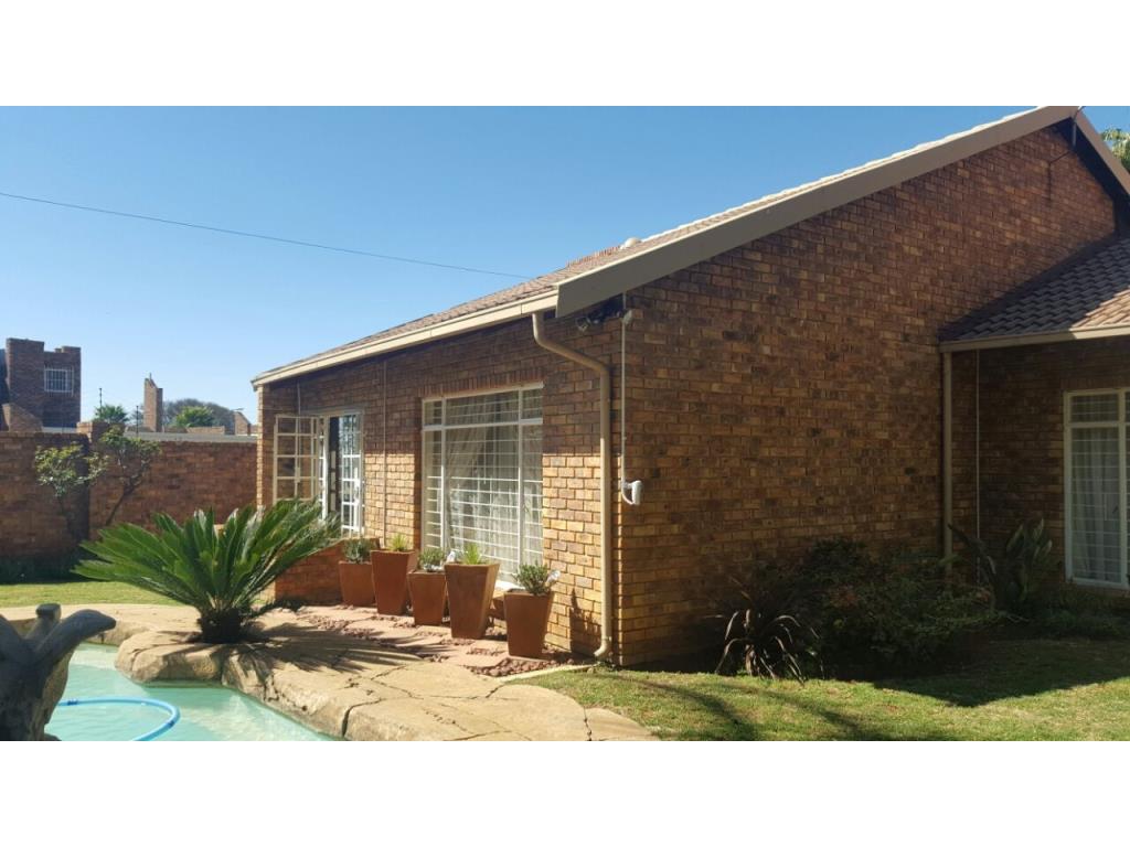 3 Bedroom House For Sale in Van Riebeeck Park, Kempton Park | RE/MAX