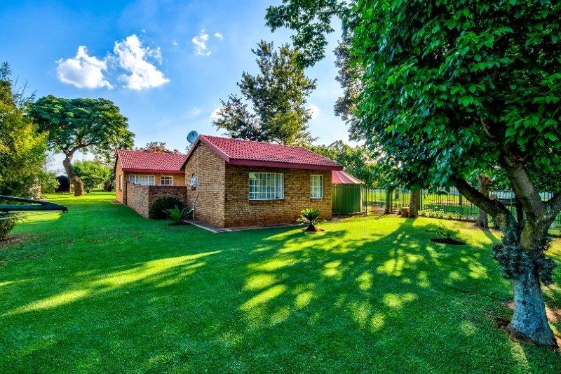 3 Bedroom House For Sale in Benoni AH RE/MAX™ of Southern Africa