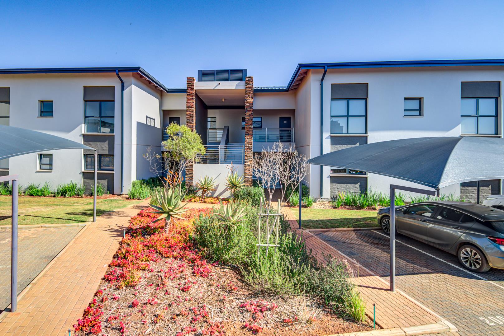 Property and houses for sale in Serengeti Lifestyle Estate, Kempton Park RE/MAX™ Southern Africa