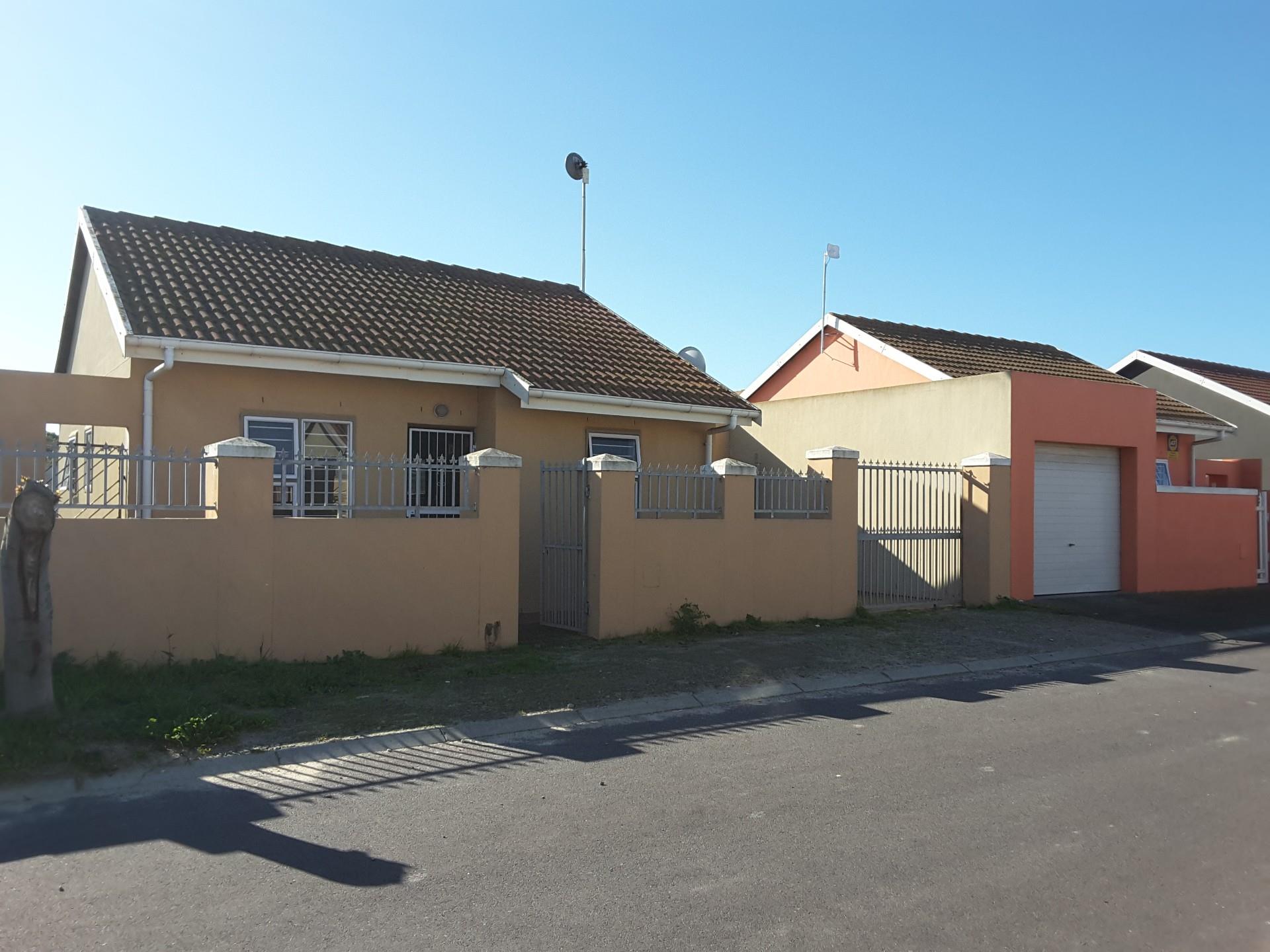 Property for sale in Pelican Park RE/MAX™ of Southern Africa