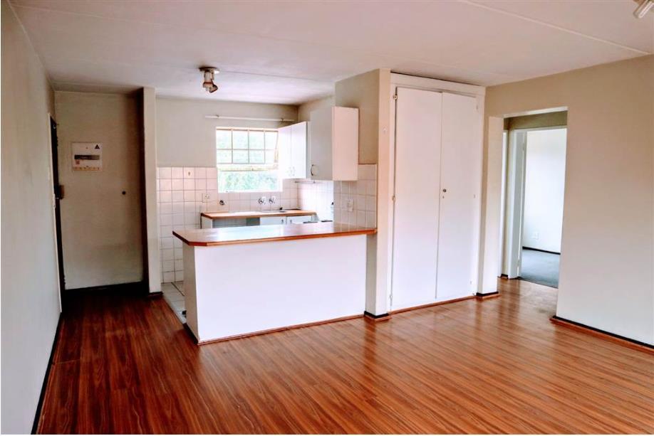 2 Bedroom Apartment / Flat To Rent in Weltevreden Park