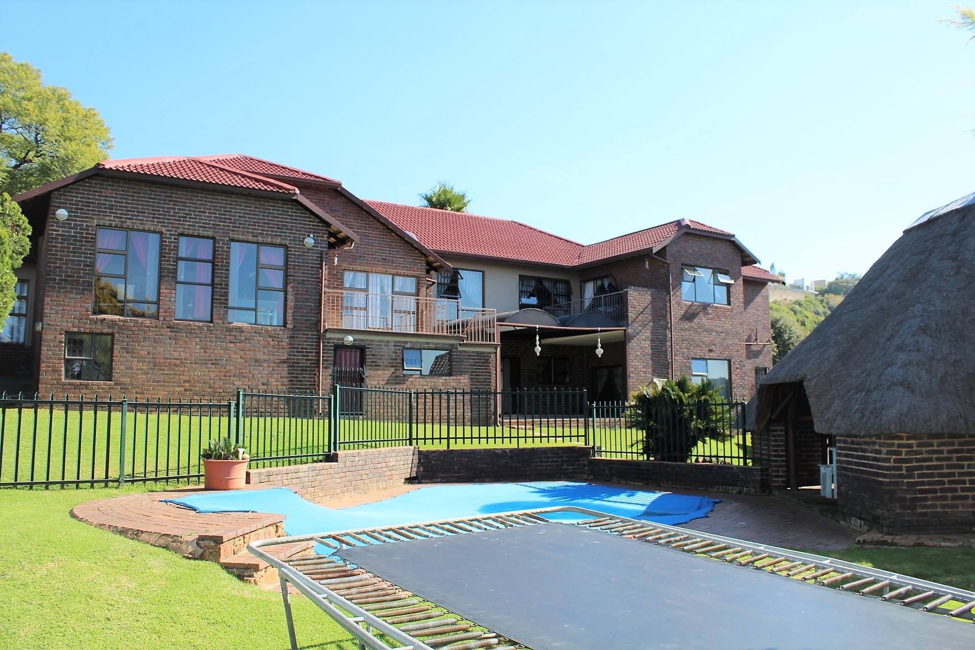 Property for sale in Constantia Kloof RE/MAX™ of Southern Africa