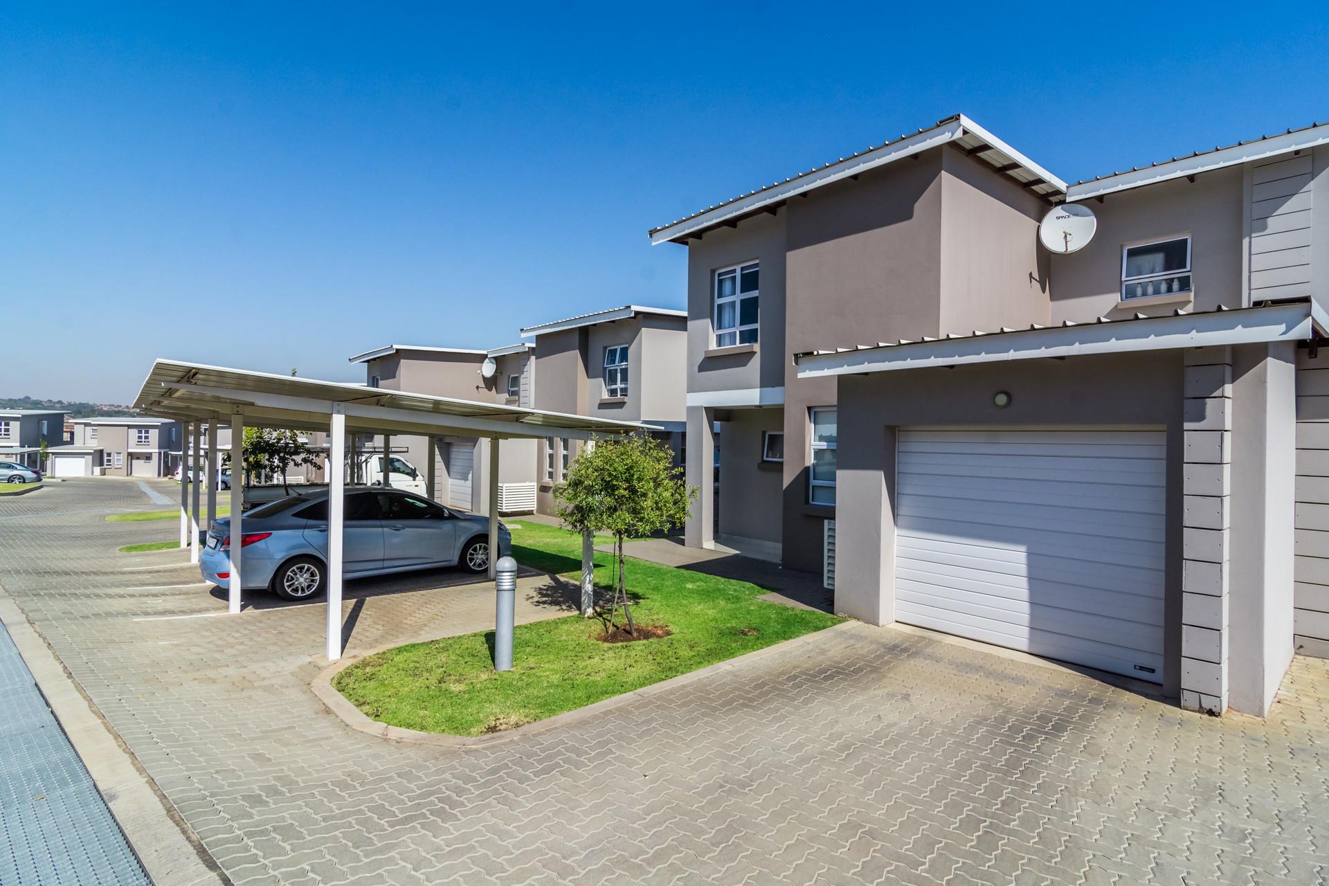 Property for sale in Eagle Canyon Golf Estate RE/MAX™ of Southern Africa