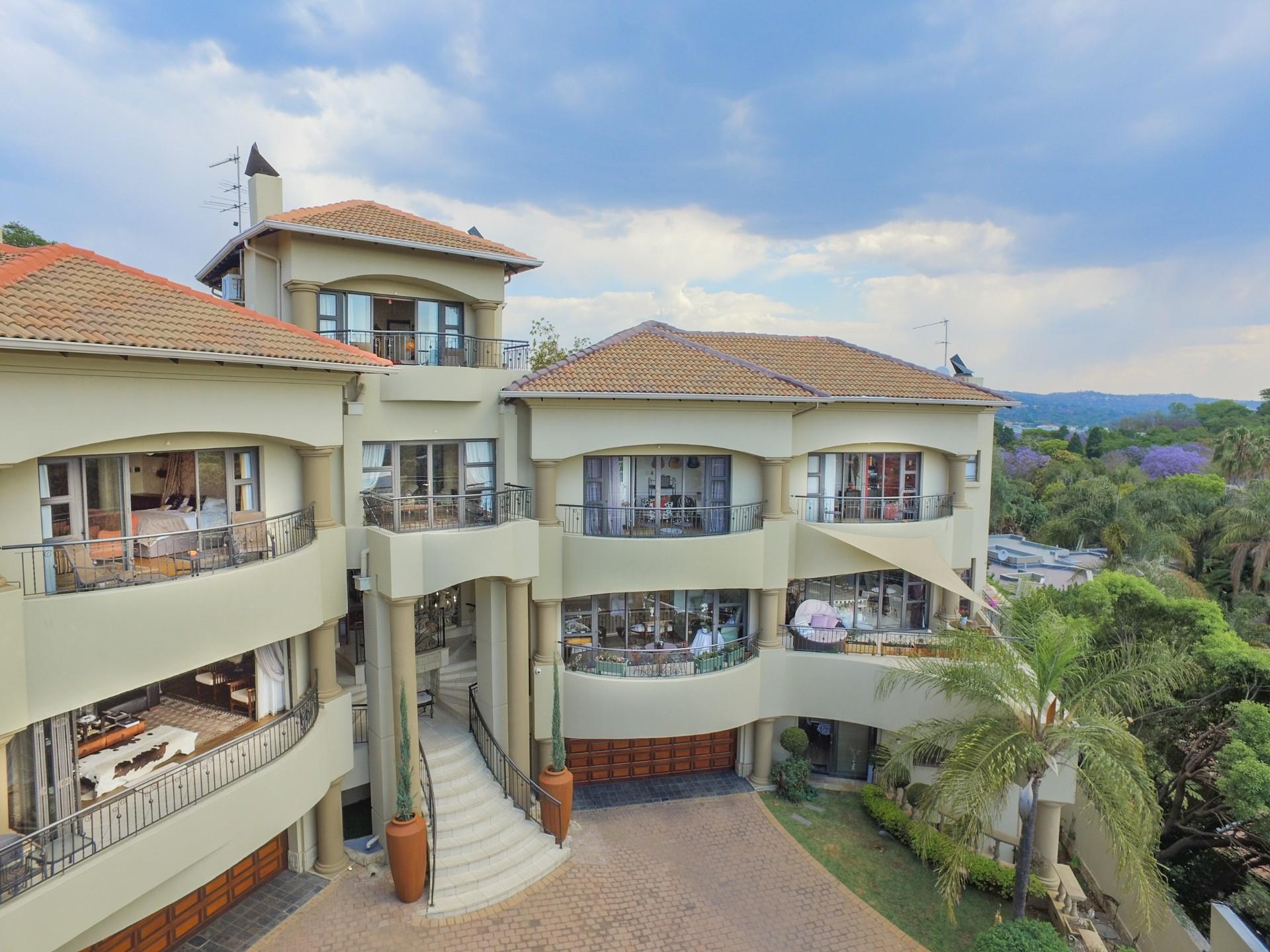 10 Bedroom House For Sale in Robin Hills RE/MAX™ of Southern Africa