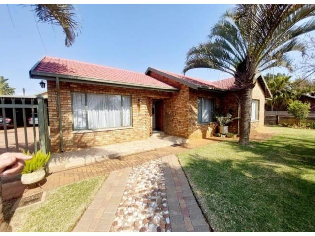 Charles's Profile Page - Stapelberg Property - Pretoria