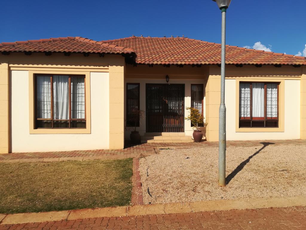 3 bed house for sale