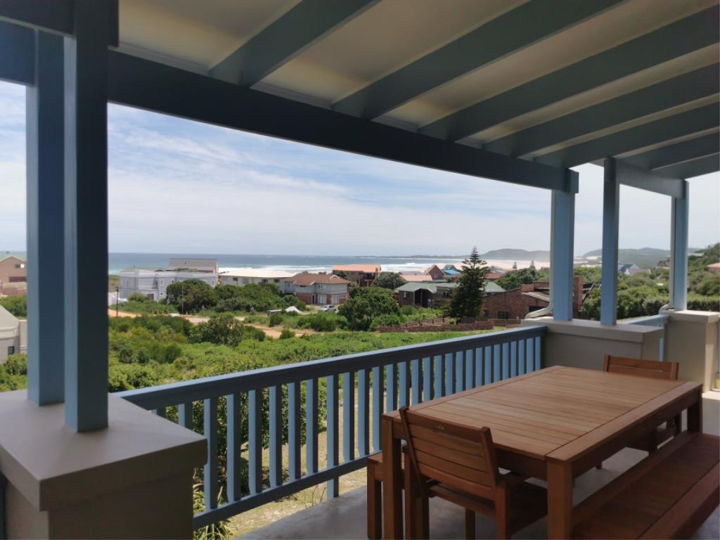 3 bed House To Rent in Oyster Bay - Oesterbaai Eiendomme - Oesterbaai