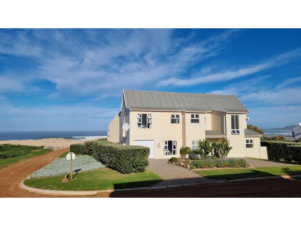 3 bed House To Rent in Oyster Bay - Oesterbaai Eiendomme - Oesterbaai