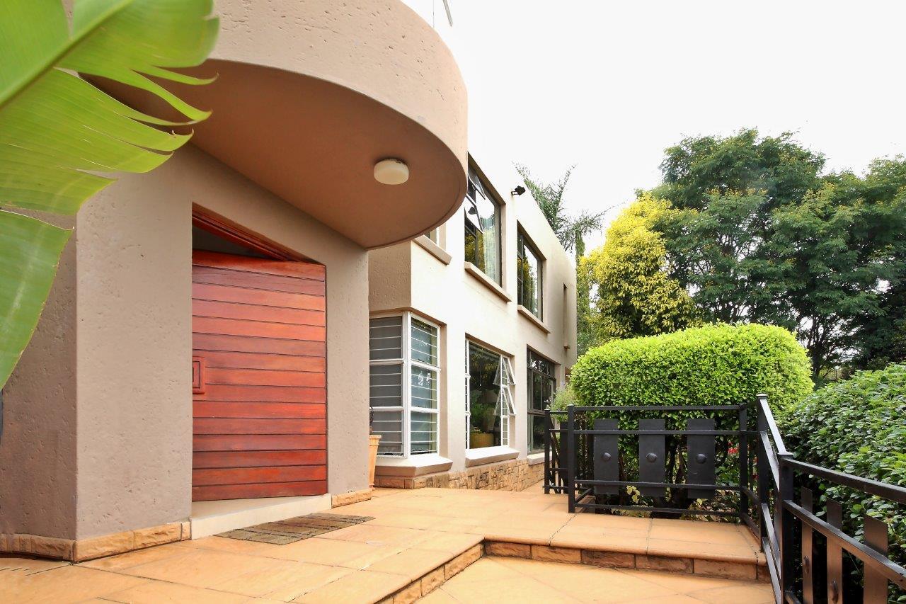 Property for sale in Constantia Kloof RE/MAX™ of Southern Africa