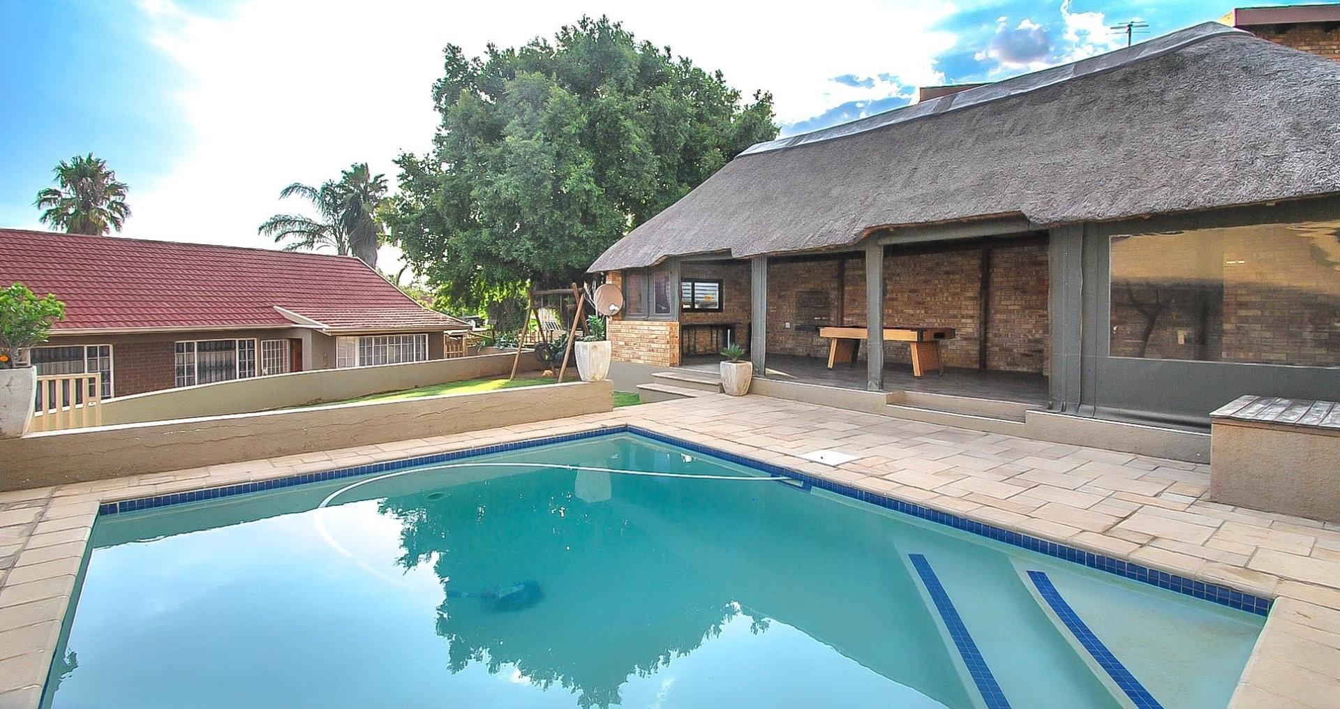 Property for sale in Florida Glen RE/MAX™ of Southern Africa