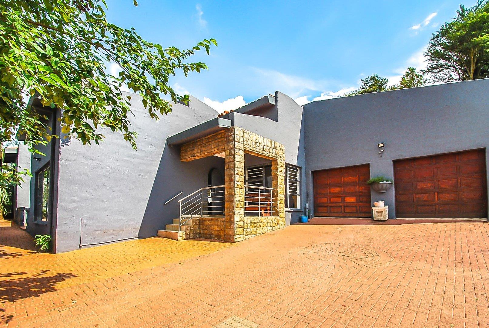 Property for sale in Florida Glen RE/MAX™ of Southern Africa