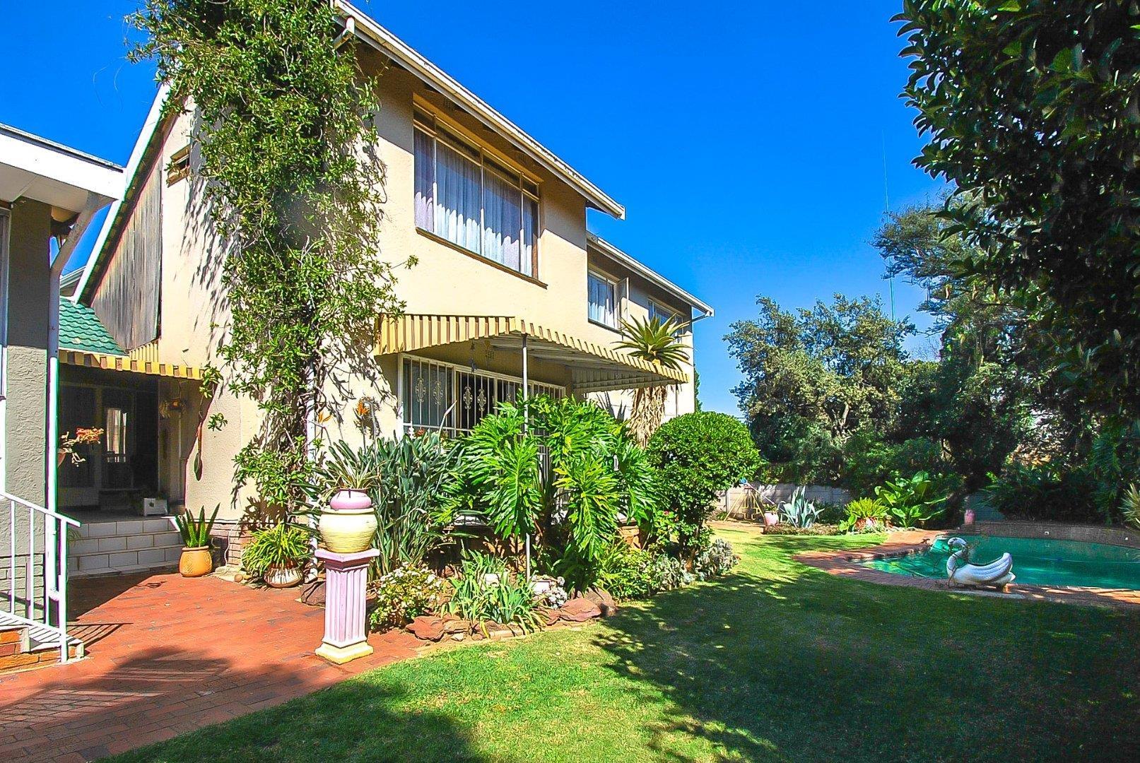 Property for sale in Florida Glen RE/MAX™ of Southern Africa